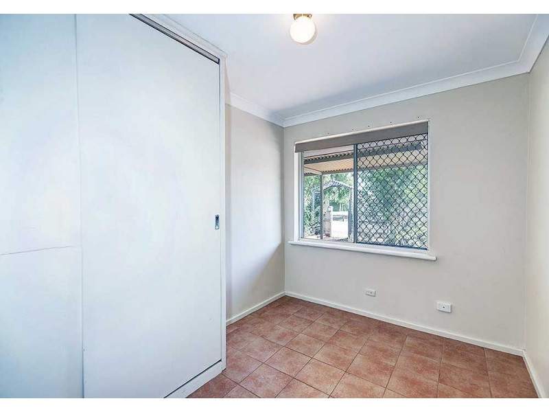 7 Tillia Court, Forrestfield WA 6058