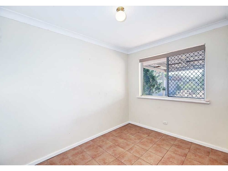 7 Tillia Court, Forrestfield WA 6058