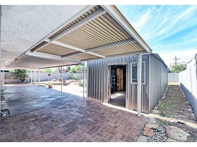 7 Tillia Court, Forrestfield WA 6058