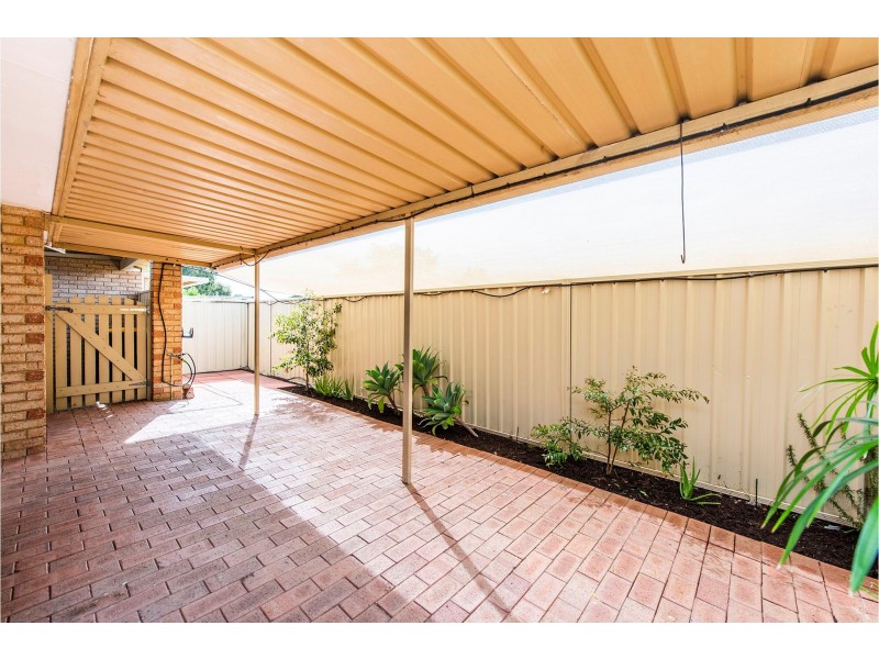 2/12 Wroxton Street, Midland WA 6056