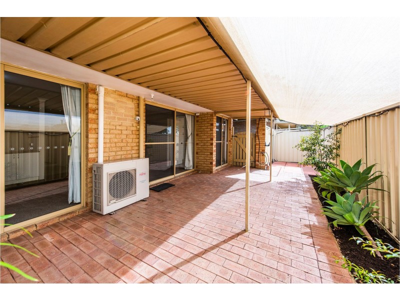 2/12 Wroxton Street, Midland WA 6056