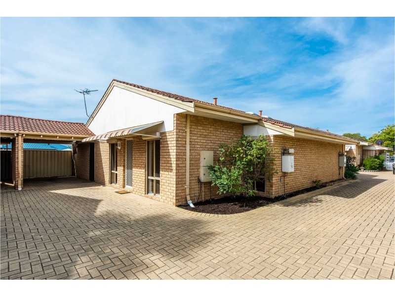 2/12 Wroxton Street, Midland WA 6056