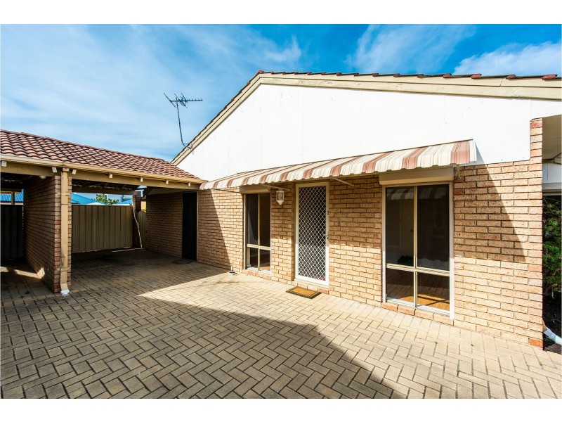 2/12 Wroxton Street, Midland WA 6056