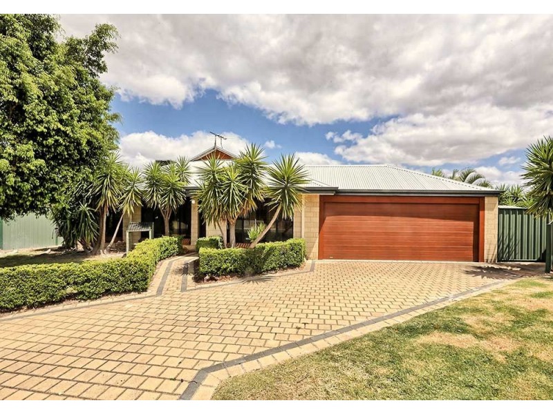 27 Thirlmere Way, High Wycombe WA 6057