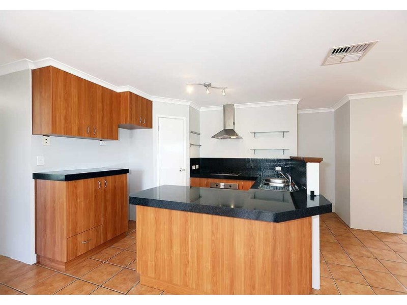 27 Thirlmere Way, High Wycombe WA 6057
