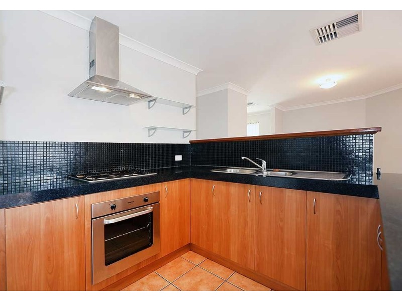 27 Thirlmere Way, High Wycombe WA 6057