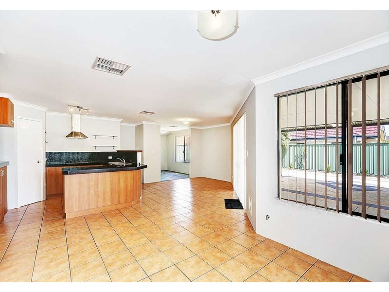 27 Thirlmere Way, High Wycombe WA 6057