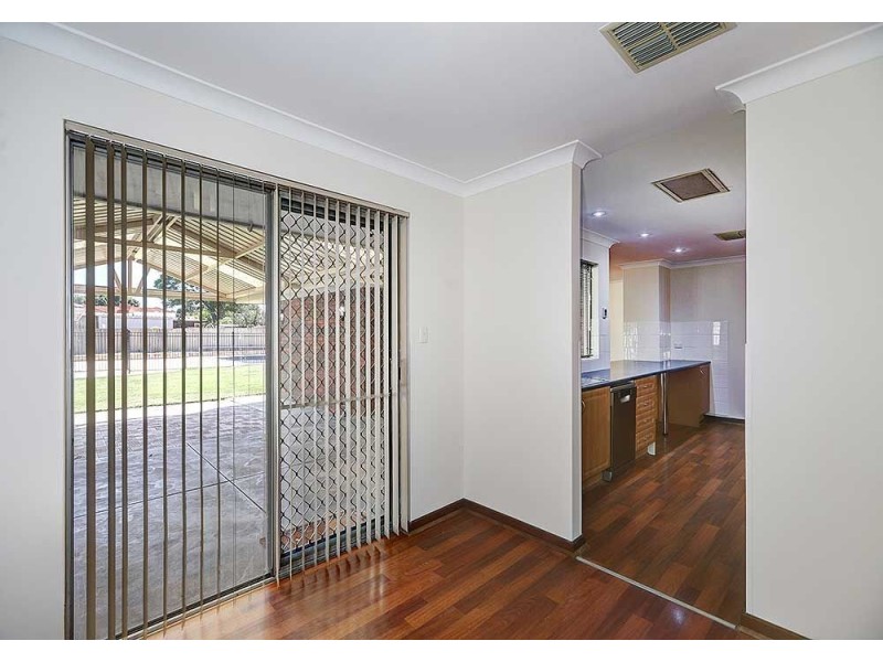 100 Sussex Road, Forrestfield WA 6058