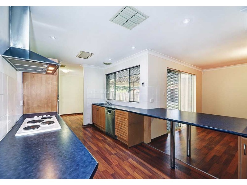 100 Sussex Road, Forrestfield WA 6058