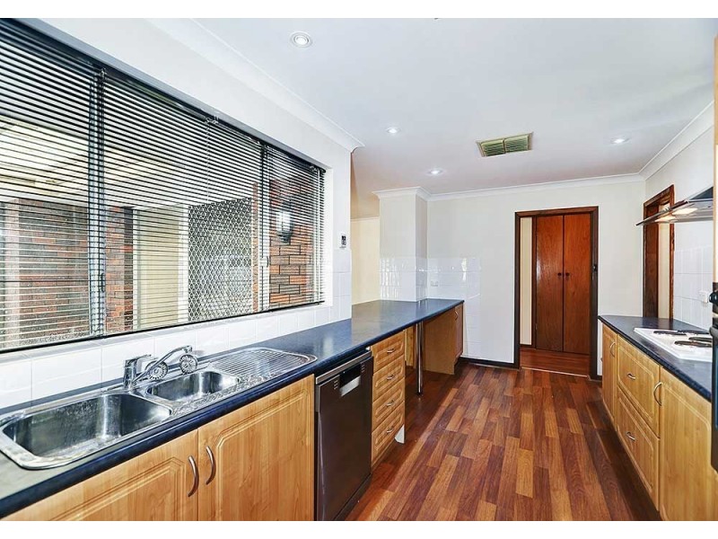 100 Sussex Road, Forrestfield WA 6058