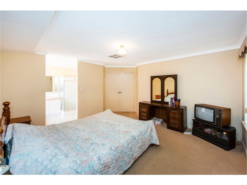 2 Mardja Court, High Wycombe WA 6057