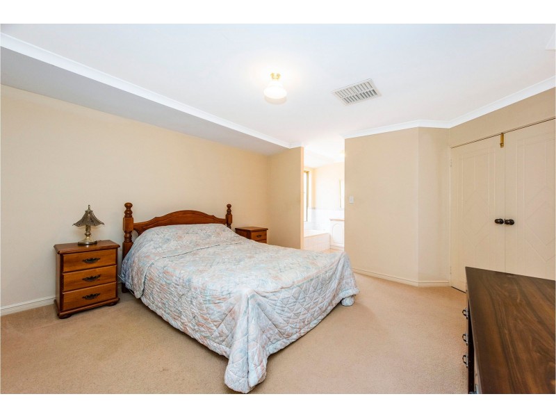 2 Mardja Court, High Wycombe WA 6057