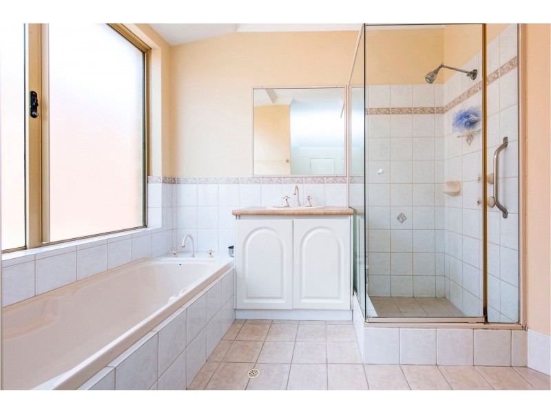 2 Mardja Court, High Wycombe WA 6057