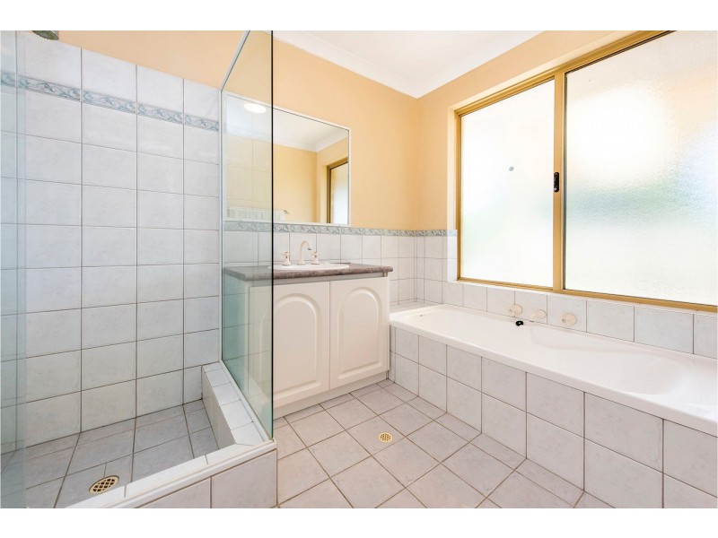 2 Mardja Court, High Wycombe WA 6057