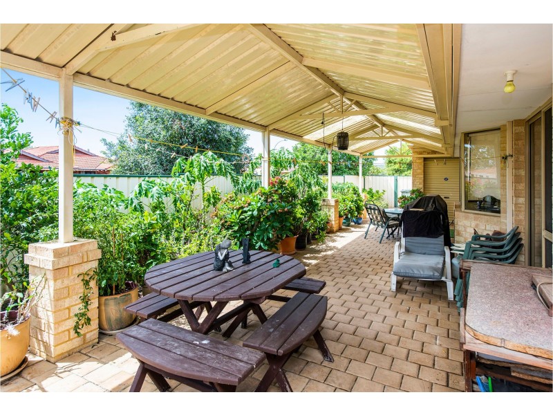 2 Mardja Court, High Wycombe WA 6057