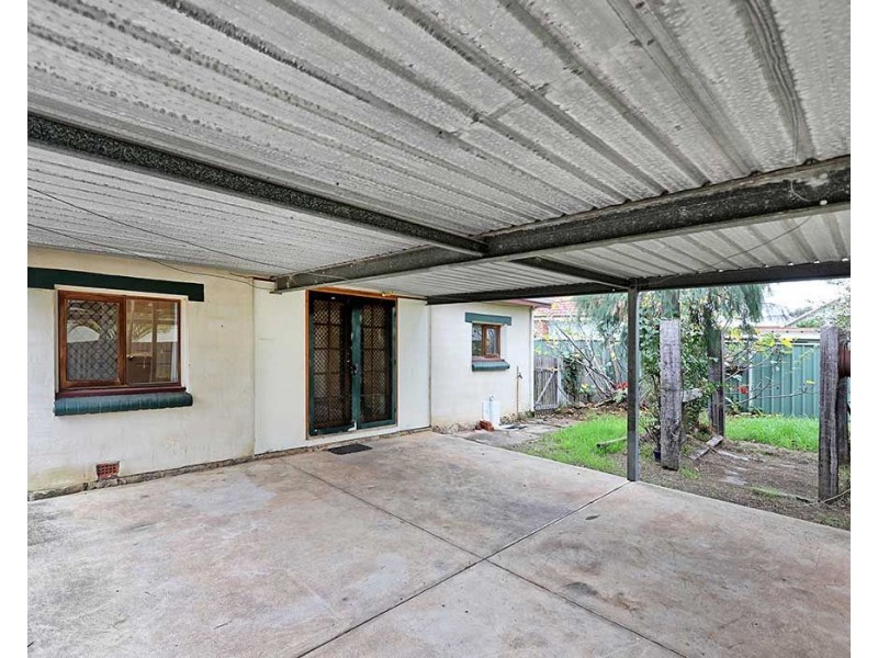 42 Ewart Street, Midvale WA 6056