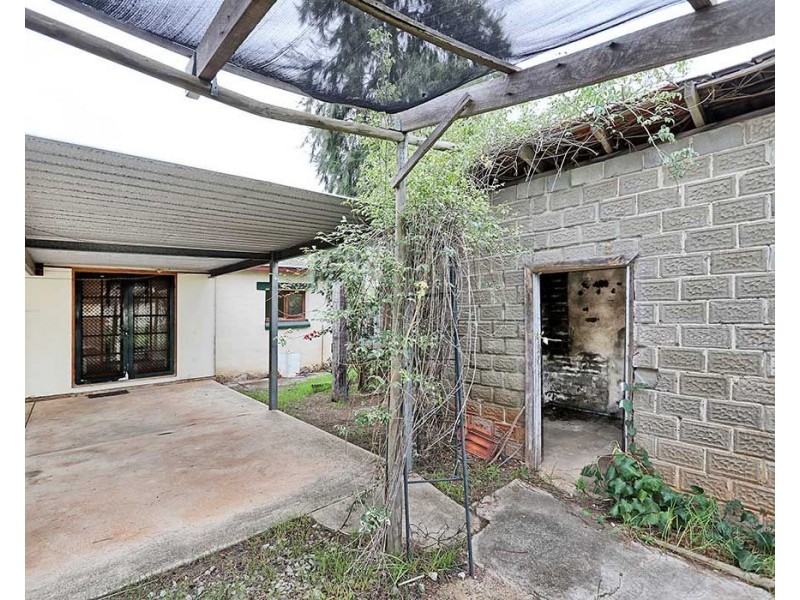 42 Ewart Street, Midvale WA 6056