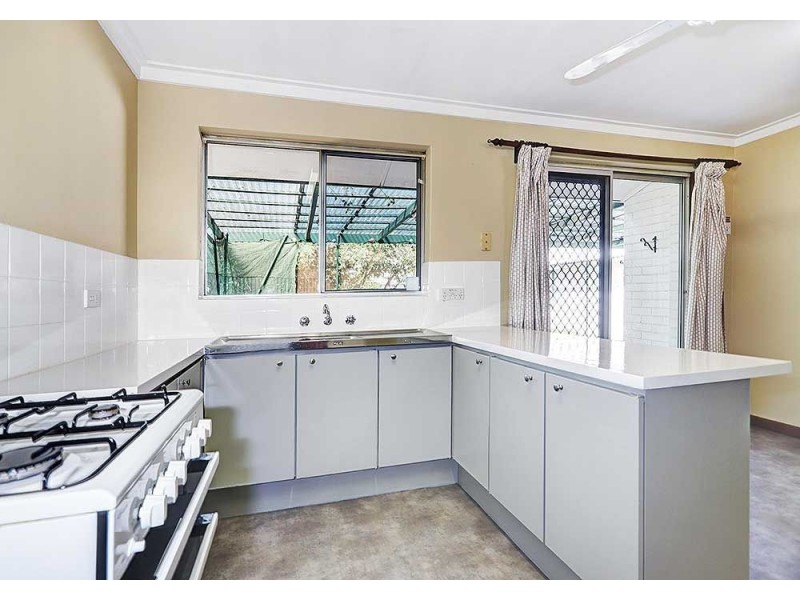 5 Bugendore Street, Maida Vale WA 6057