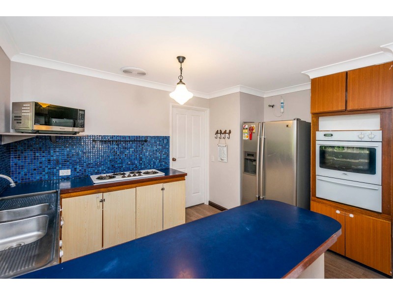 27 Corella Street, Lesmurdie WA 6076