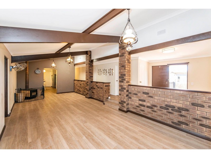 27 Corella Street, Lesmurdie WA 6076