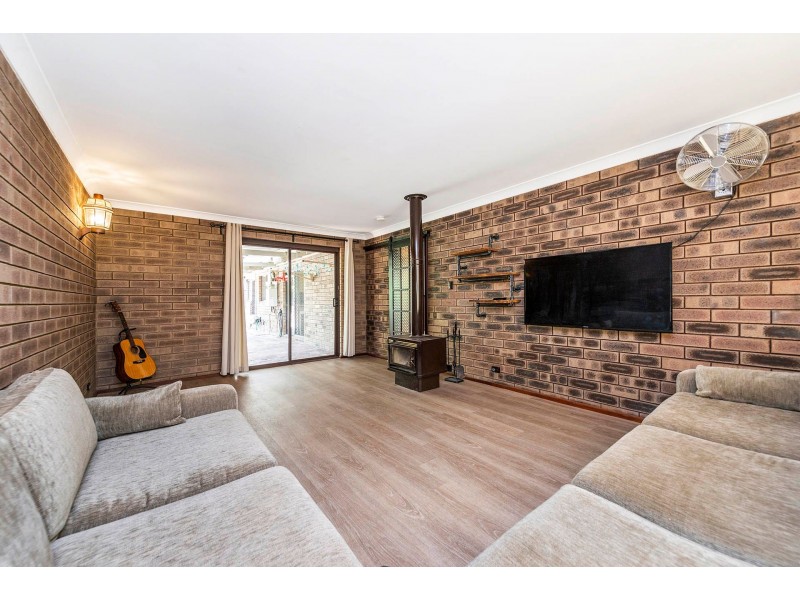 27 Corella Street, Lesmurdie WA 6076