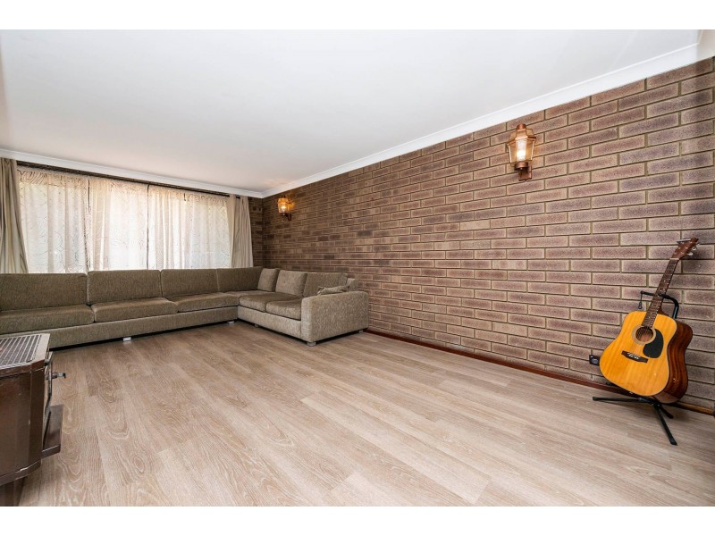 27 Corella Street, Lesmurdie WA 6076