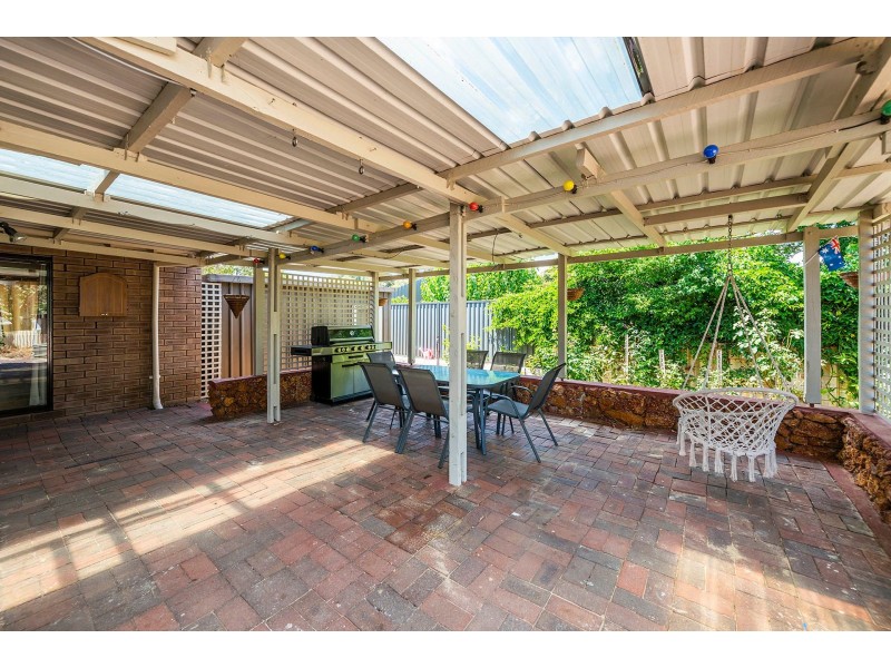 27 Corella Street, Lesmurdie WA 6076