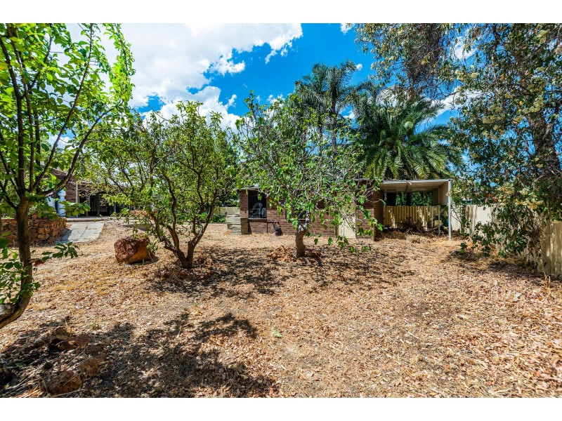 27 Corella Street, Lesmurdie WA 6076