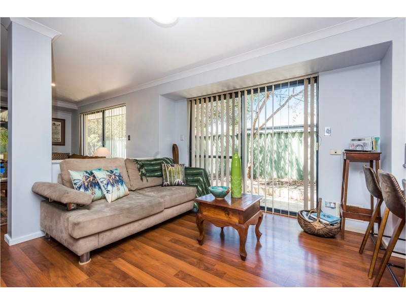 10 Rowell Gardens, High Wycombe WA 6057