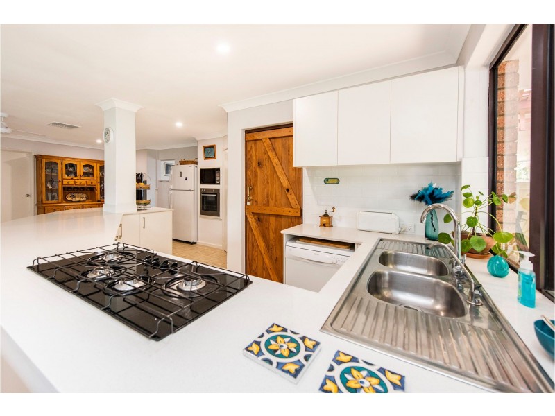 12 Cassowary Road, High Wycombe WA 6057