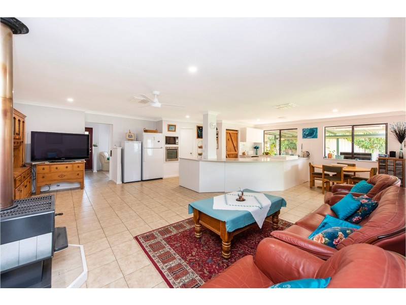 12 Cassowary Road, High Wycombe WA 6057