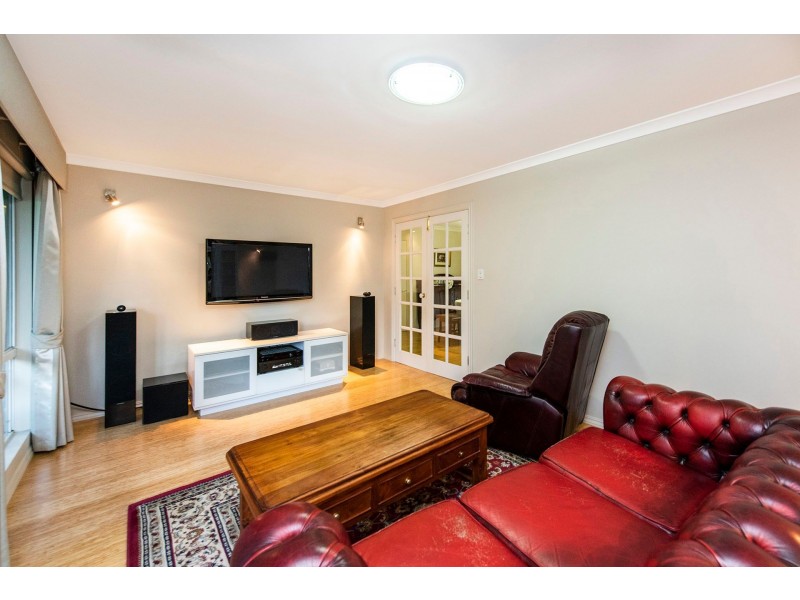 15 Viveash Road, Middle Swan WA 6056