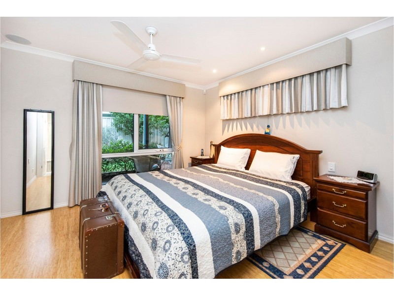 15 Viveash Road, Middle Swan WA 6056