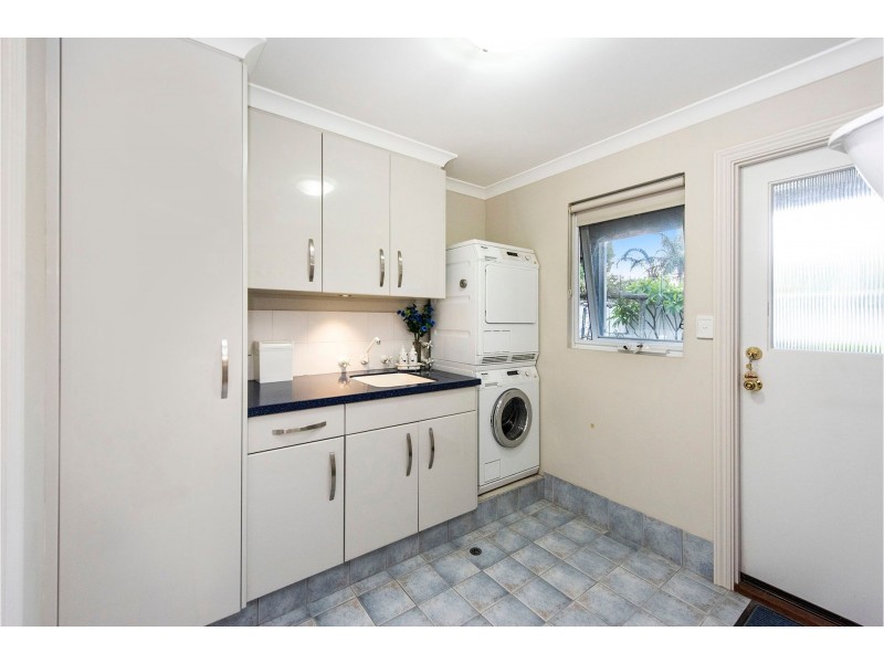 15 Viveash Road, Middle Swan WA 6056