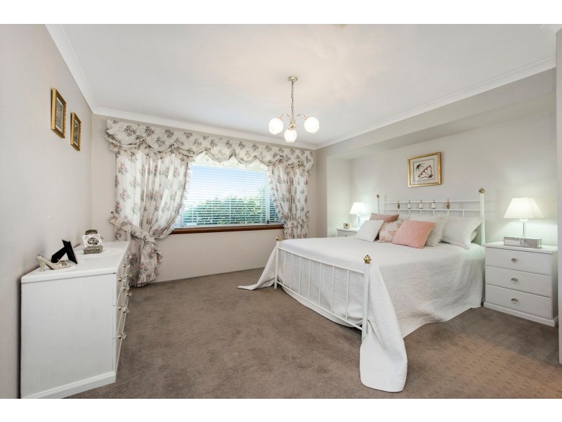 23 Hawkevale Road, High Wycombe WA 6057