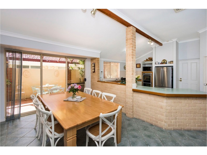 23 Hawkevale Road, High Wycombe WA 6057