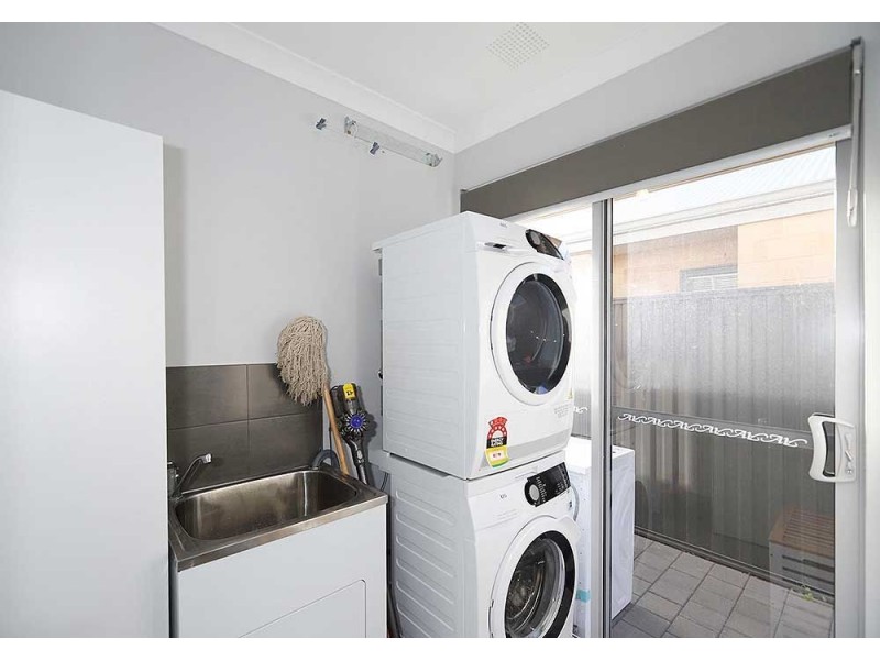 30 Yewers Drive, Champion Lakes WA 6111