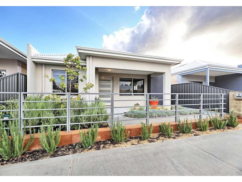 30 Yewers Drive, Champion Lakes WA 6111