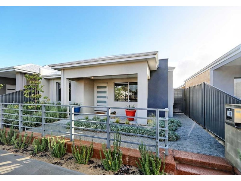 30 Yewers Drive, Champion Lakes WA 6111