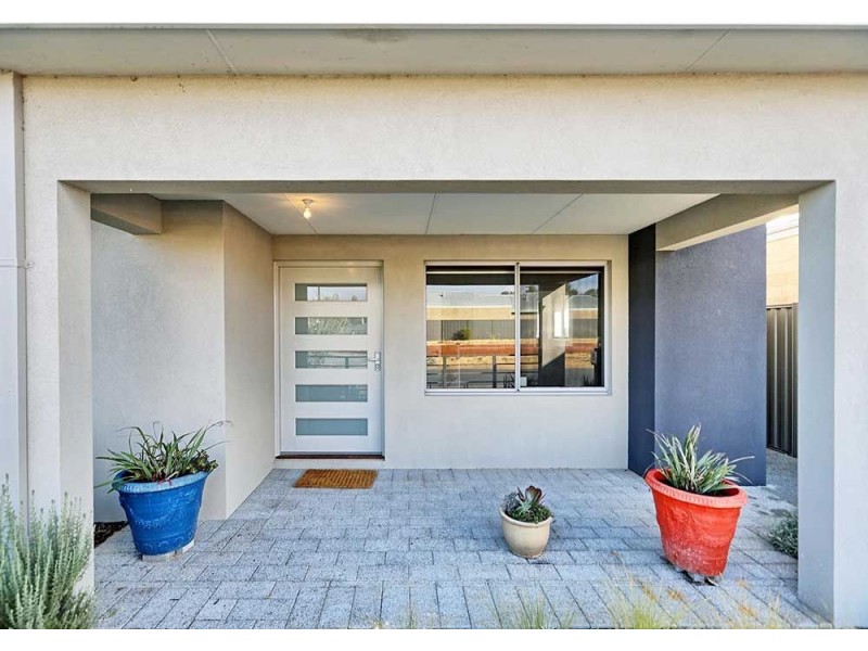 30 Yewers Drive, Champion Lakes WA 6111