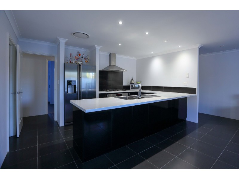 1 Maida Vale Road, Maida Vale WA 6057