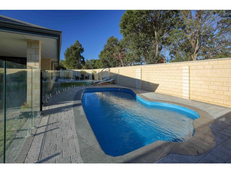 1 Maida Vale Road, Maida Vale WA 6057