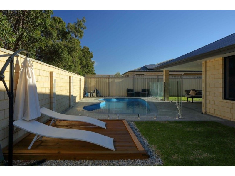 1 Maida Vale Road, Maida Vale WA 6057