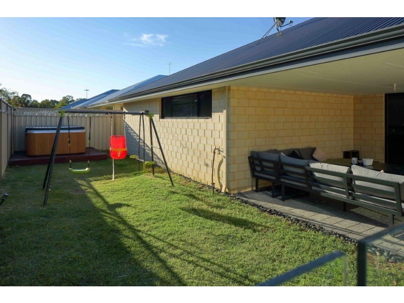 1 Maida Vale Road, Maida Vale WA 6057