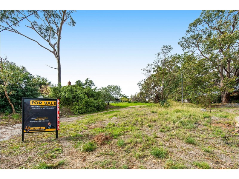 6 Nangana Way, Kalamunda WA 6076