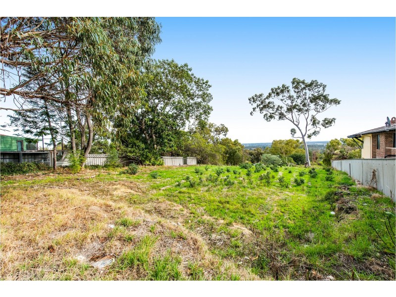 6 Nangana Way, Kalamunda WA 6076