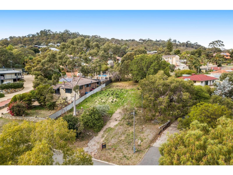6 Nangana Way, Kalamunda WA 6076