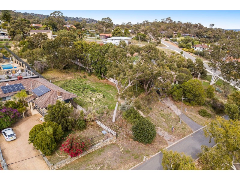 6 Nangana Way, Kalamunda WA 6076