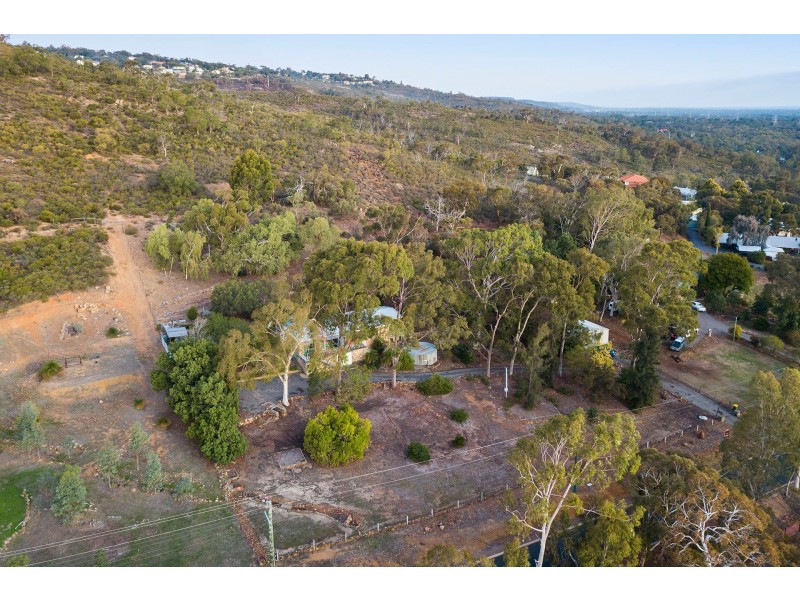 216 Lewis Road, Forrestfield WA 6058