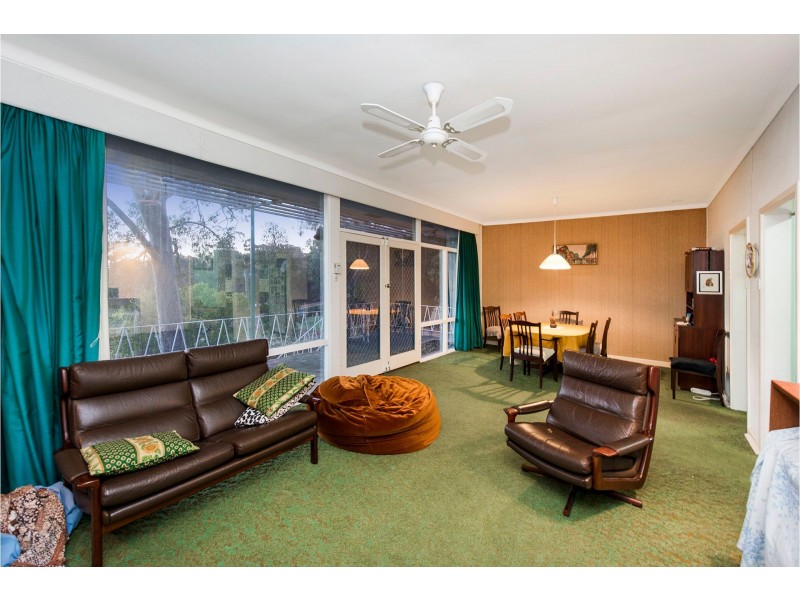 216 Lewis Road, Forrestfield WA 6058